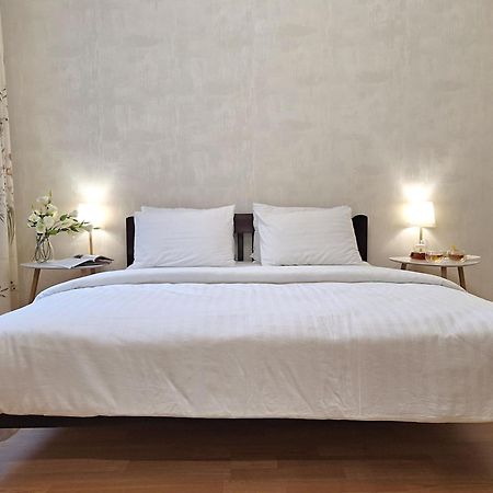 Однокімна Квартира Біля Каштанової Алеї У Центрі Полтави Мережа Alexapartments Документи Для Відряджень Безконтатне Заселення 24-7 Poltava Buitenkant foto