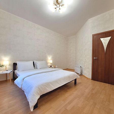 Однокімна Квартира Біля Каштанової Алеї У Центрі Полтави Мережа Alexapartments Документи Для Відряджень Безконтатне Заселення 24-7 Poltava Buitenkant foto