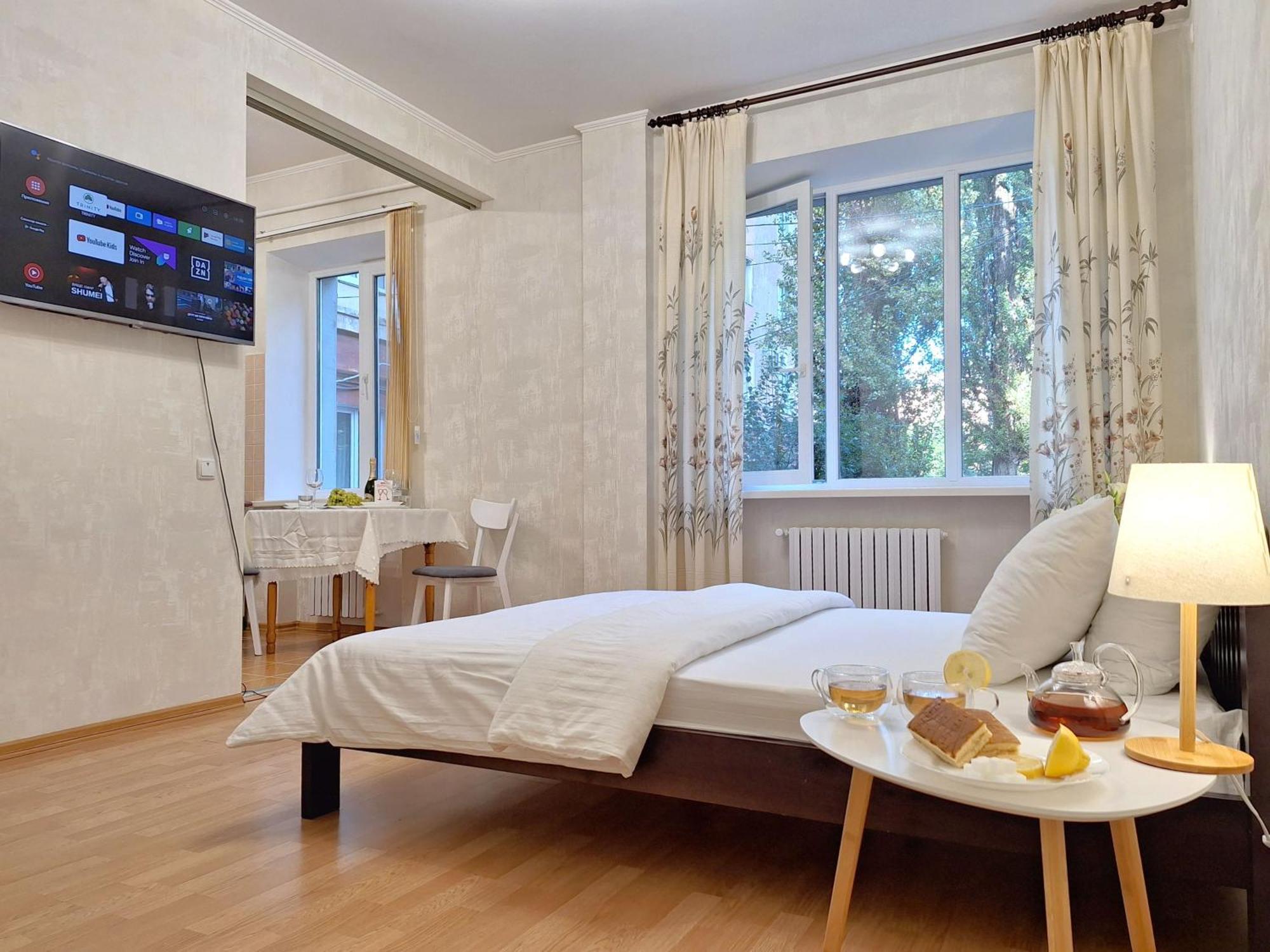 Однокімна Квартира Біля Каштанової Алеї У Центрі Полтави Мережа Alexapartments Документи Для Відряджень Безконтатне Заселення 24-7 Poltava Buitenkant foto