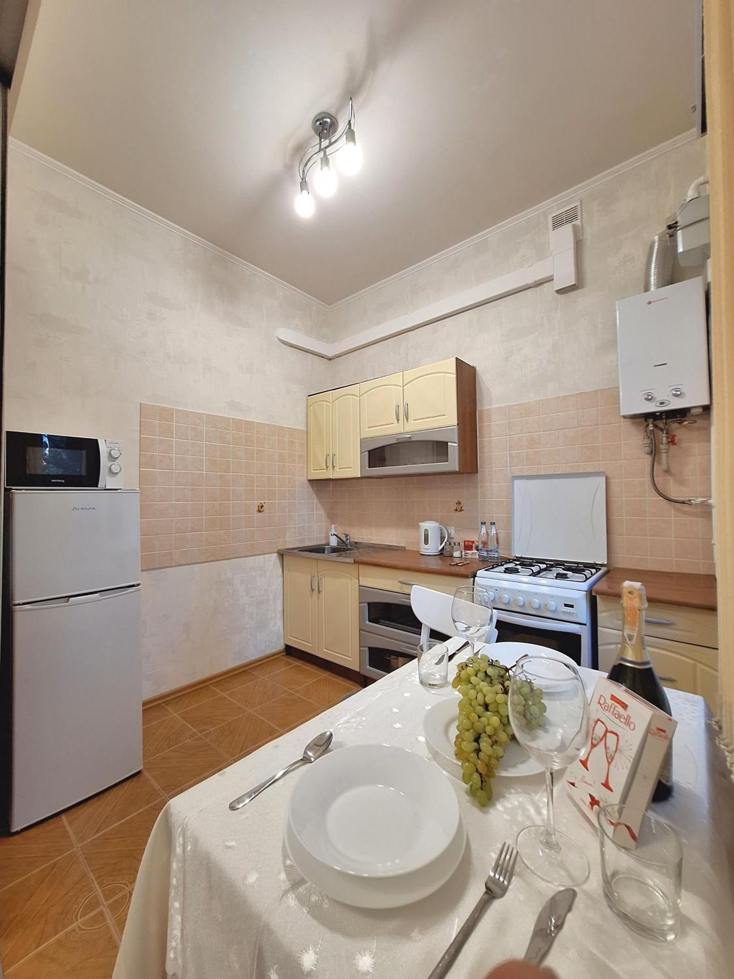 Однокімна Квартира Біля Каштанової Алеї У Центрі Полтави Мережа Alexapartments Документи Для Відряджень Безконтатне Заселення 24-7 Poltava Buitenkant foto